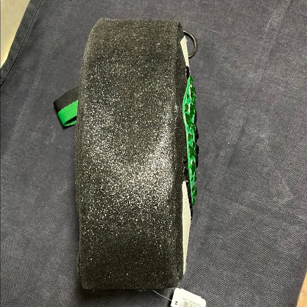 Bath & Body Works Eye-Shaped Black and Green Clutch NWT - Picture 5 of 8